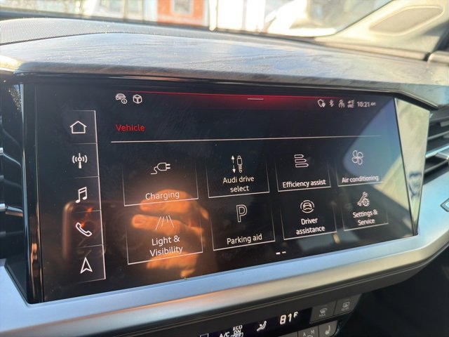 Used 2024 Audi Q4 e-tron Premium Plus image 11