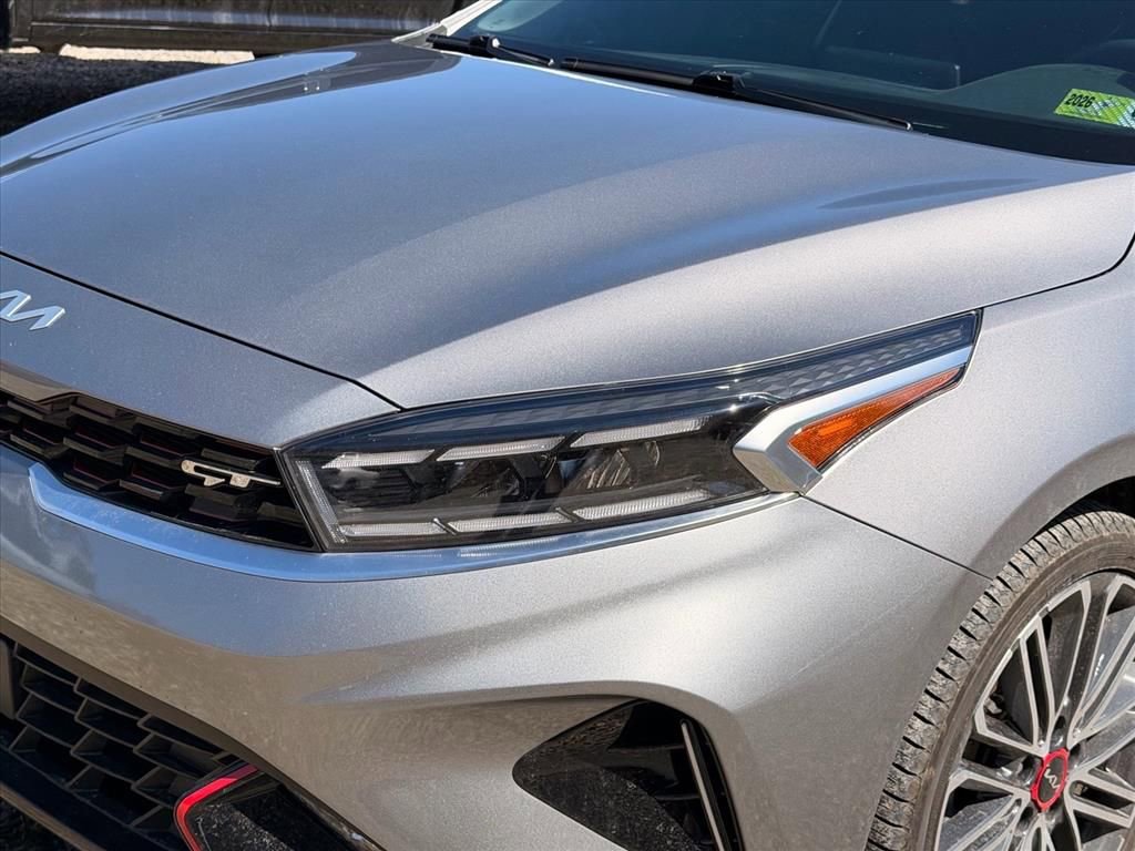 Used 2023 Kia Forte GT w/ GT2 Package image 4