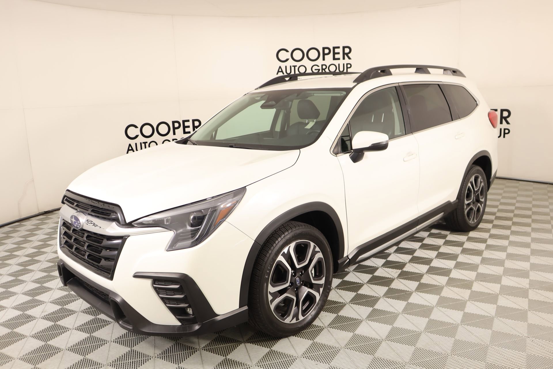 Used 2023 Subaru Ascent Limited image 10