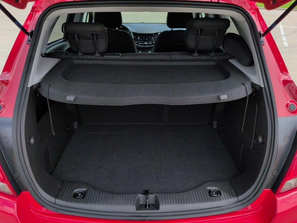 Used 2020 Chevrolet Trax LT FWD image 31