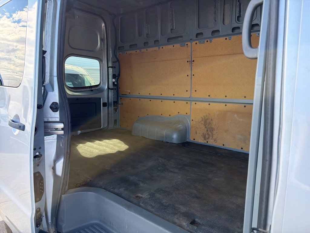 Used 2014 Nissan NV 3500 SV w/ Technology Package RWD image 19