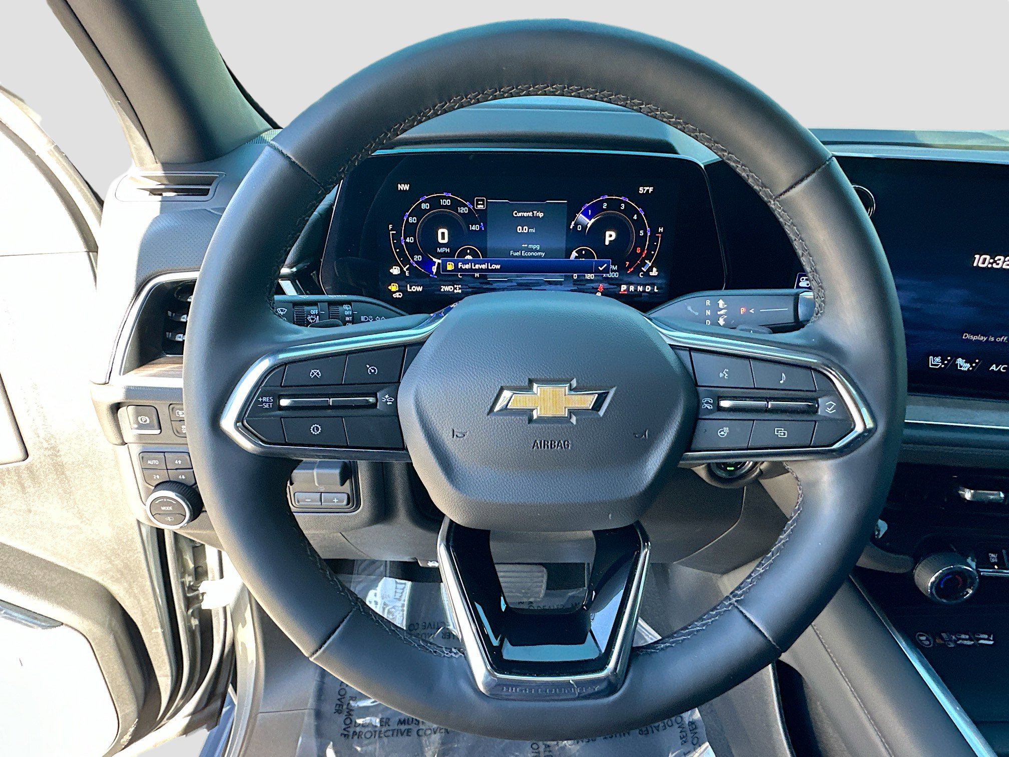 Used 2025 Chevrolet Tahoe High Country image 11