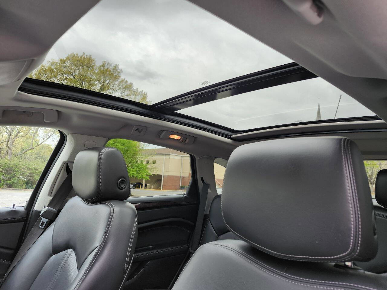 Used 2016 Cadillac SRX Luxury image 11