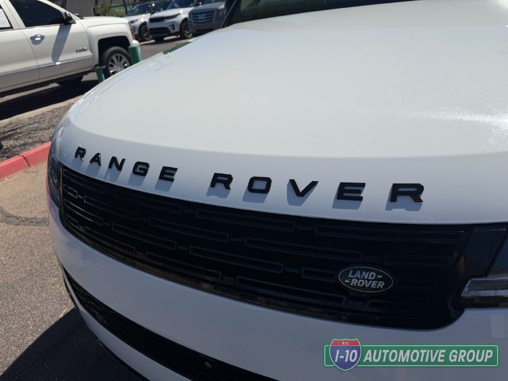 Used 2025 Land Rover Range Rover Sport SE AWD/4WD image 13