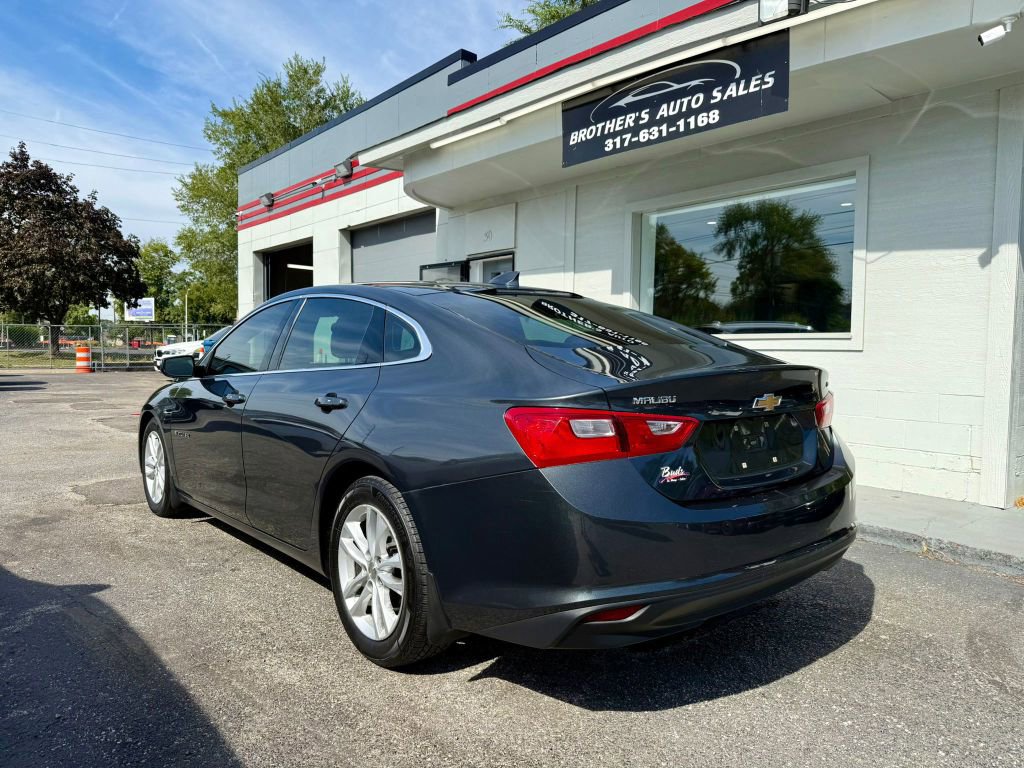 Used 2017 Chevrolet Malibu LT image 11