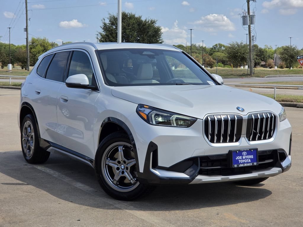 Used 2025 BMW X1 xDrive28i AWD/4WD image 2