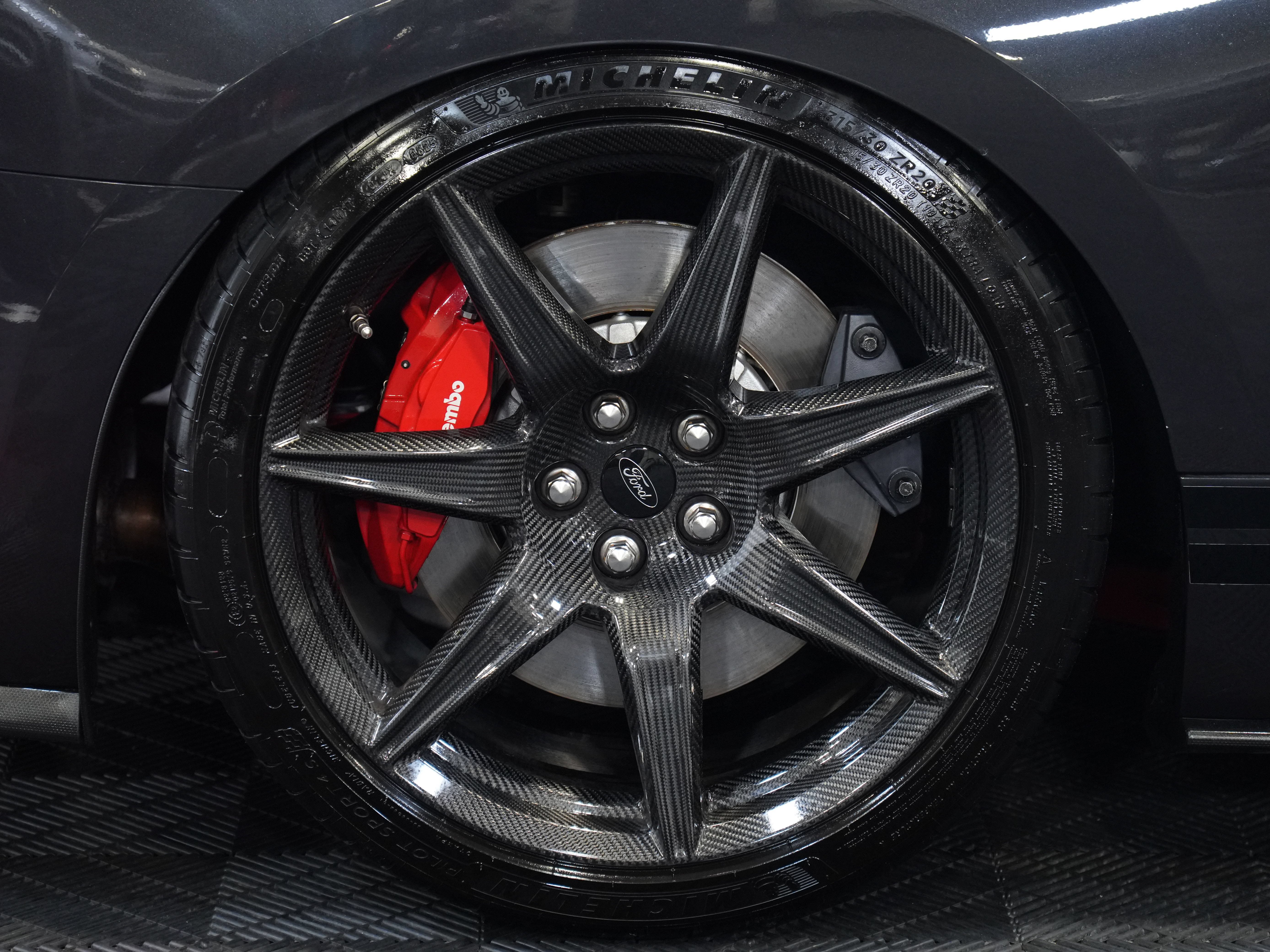 Used 2022 Ford Mustang Shelby GT500 w/ Carbon Fiber Track Pack RWD image 56