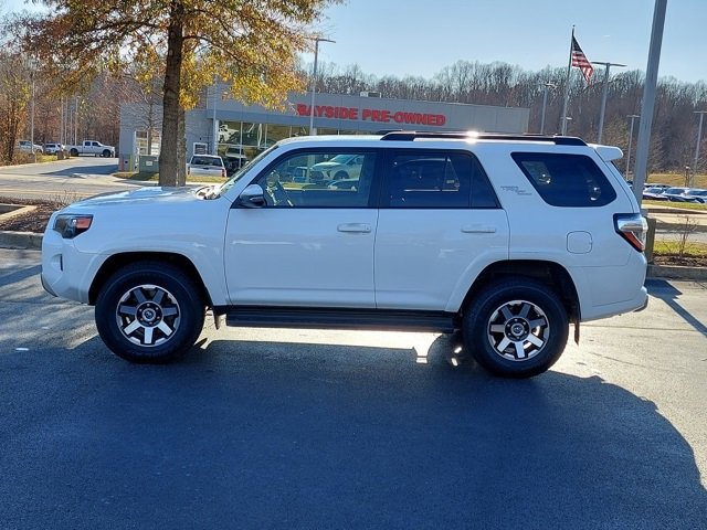 Used 2024 Toyota 4Runner TRD Off-Road Premium image 10