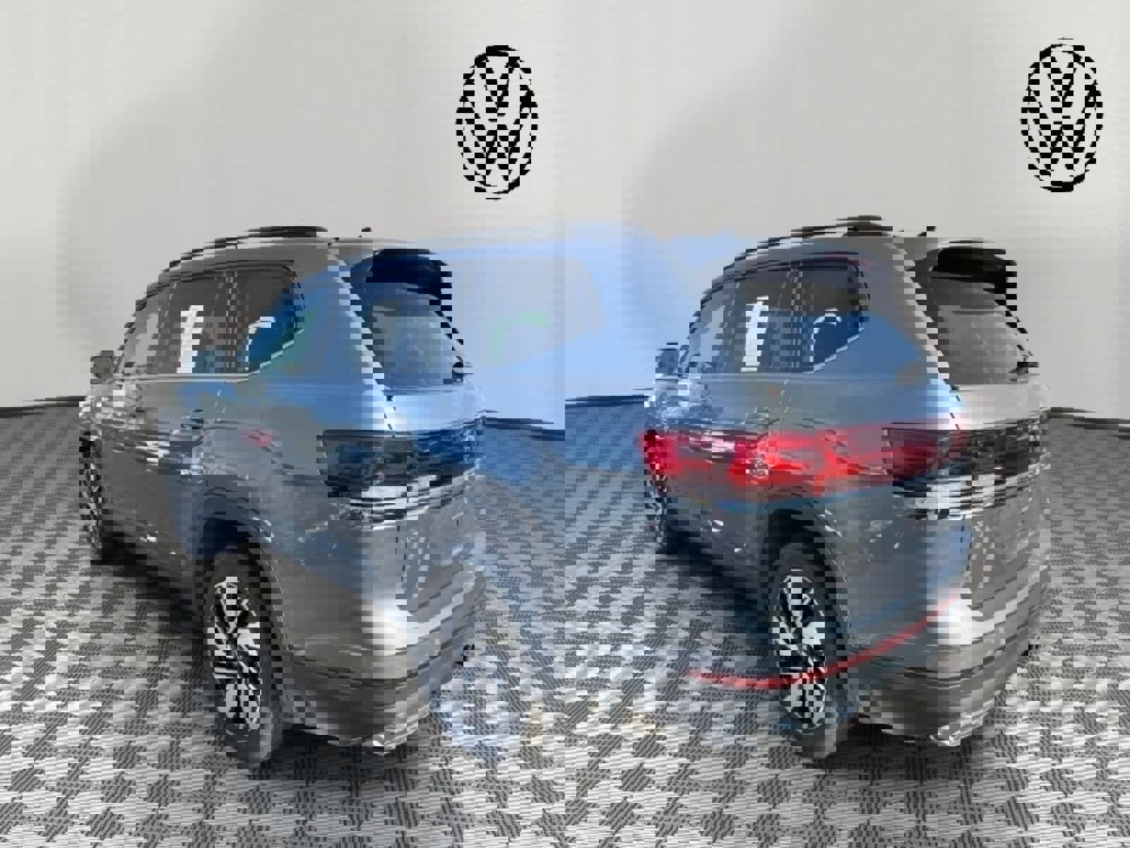 Used 2024 Volkswagen Atlas SE image 5