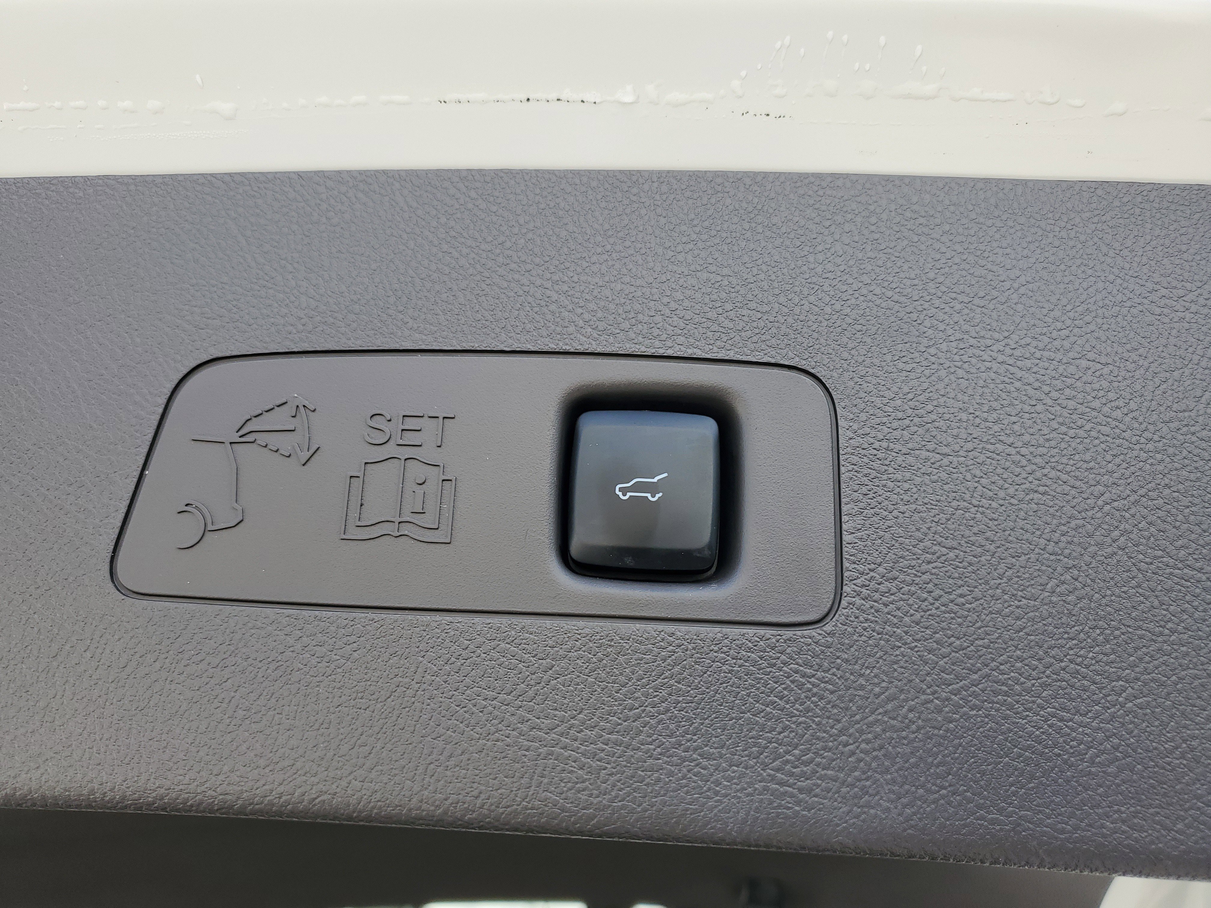 Certified 2022 Lincoln Corsair FWD image 9