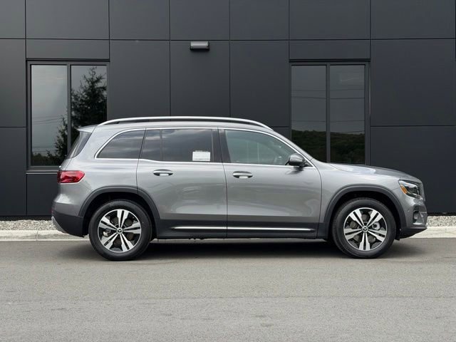 Used 2026 Mercedes-Benz GLB 250 4MATIC image 8