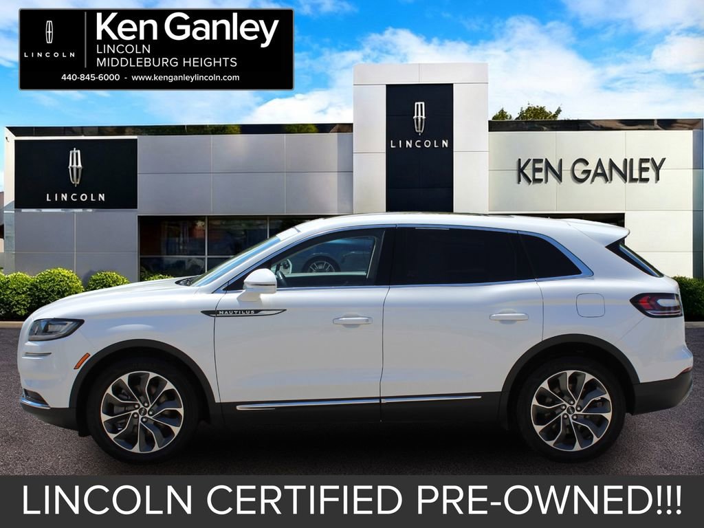 Used 2023 Lincoln Nautilus Reserve AWD/4WD image 4