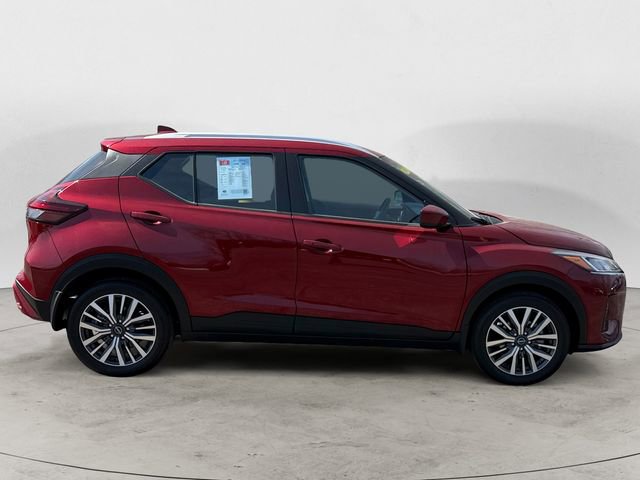 Used 2024 Nissan Kicks SV image 6
