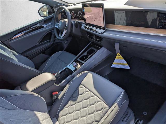 New 2026 Volkswagen Tiguan SEL R-Line image 29