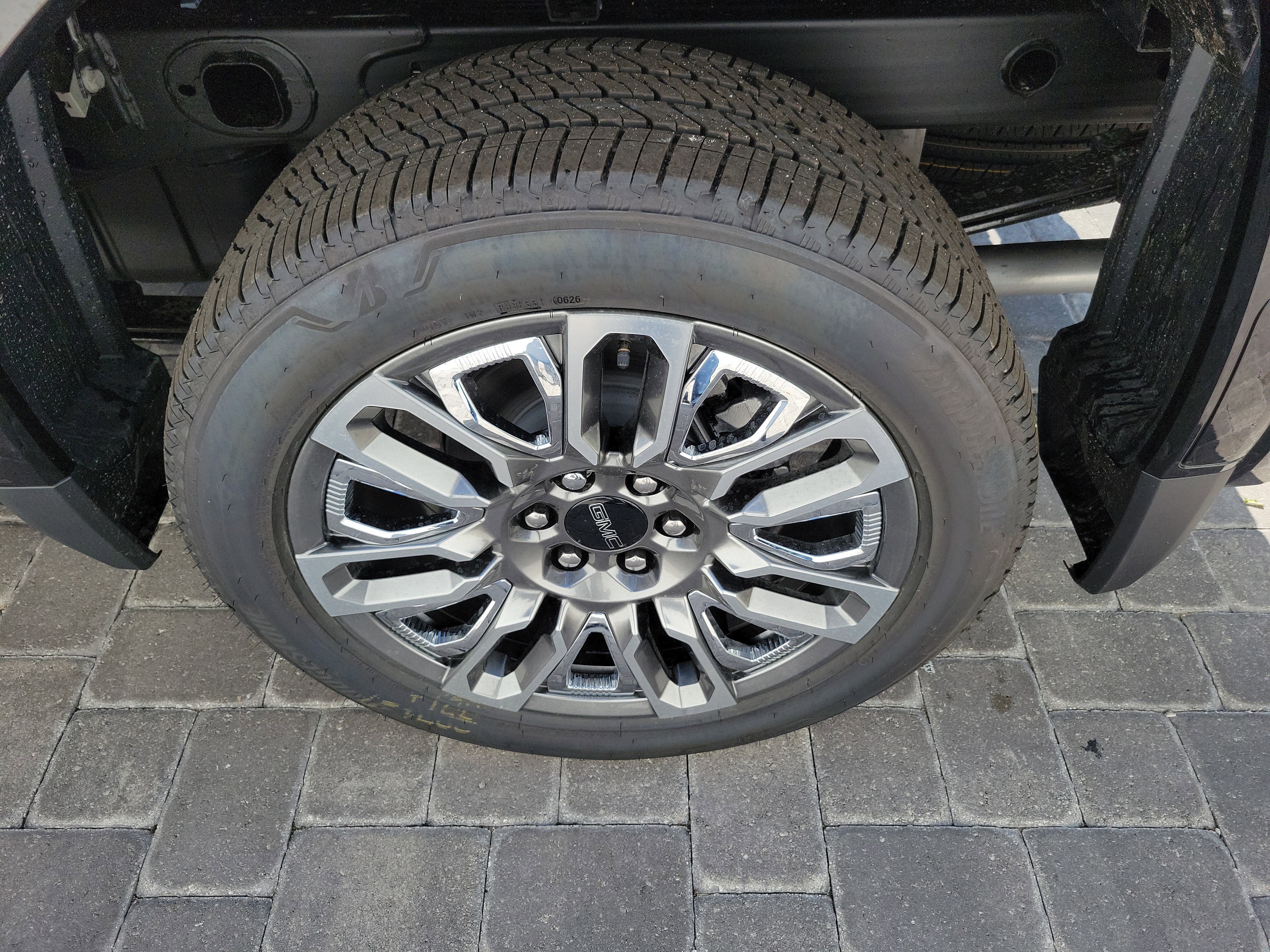 New 2026 GMC Sierra 1500 Denali Ultimate image 10