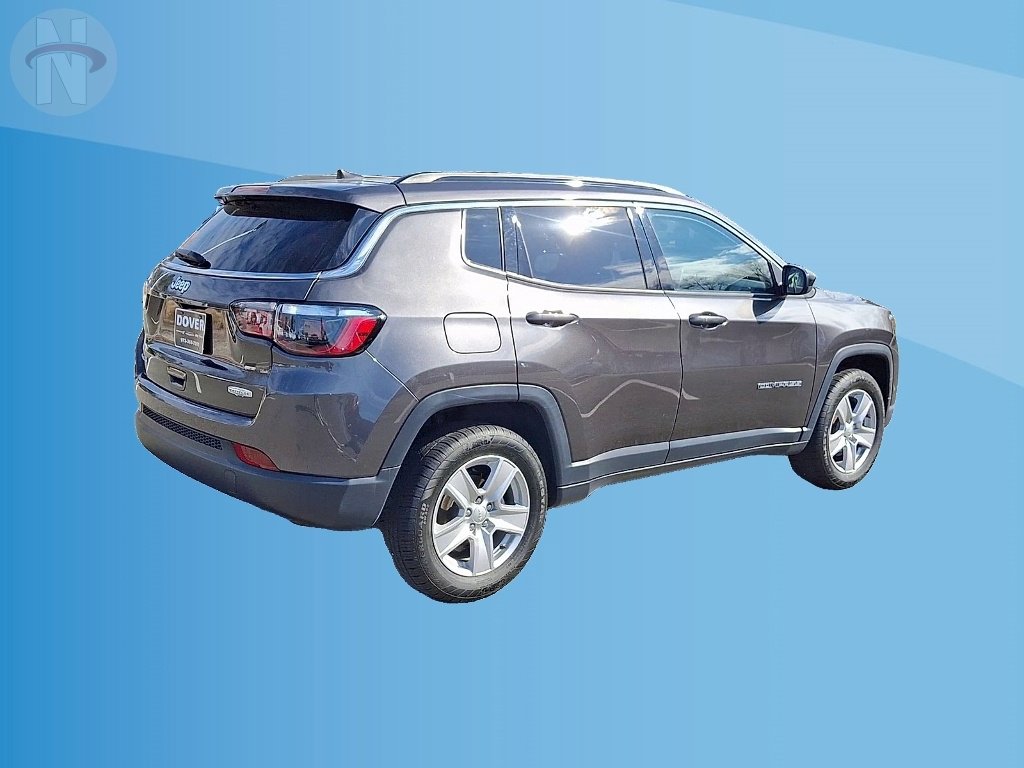Certified 2022 Jeep Compass Latitude image 8