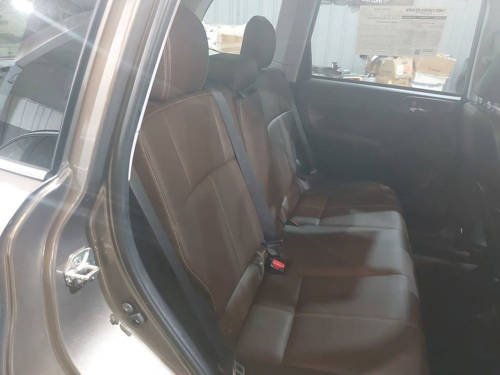 Used 2018 Subaru Forester 2.5i Touring w/ Popular Package #2 image 12
