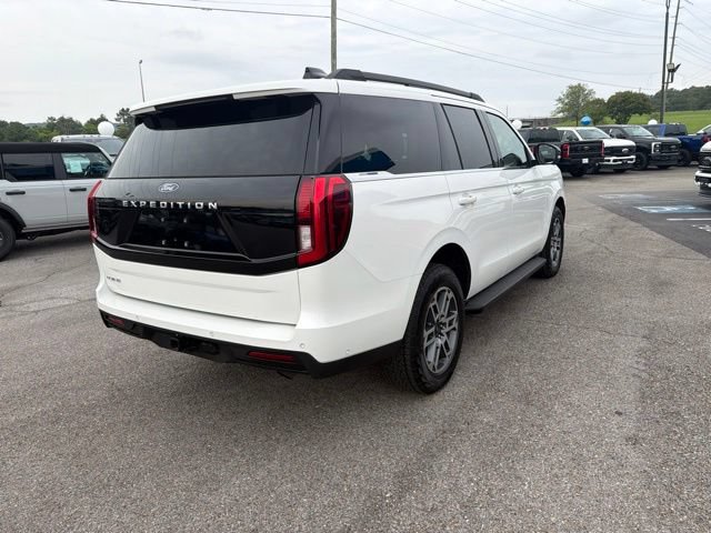 Used 2025 Ford Expedition Active AWD/4WD image 23