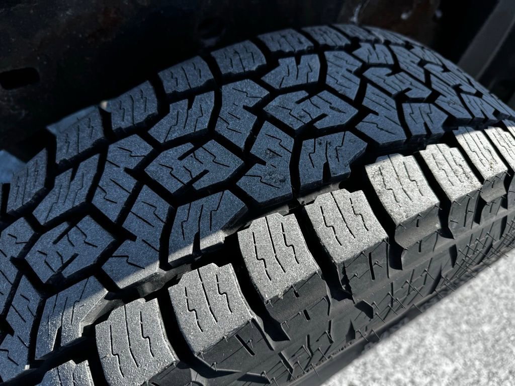 Used 2005 Chevrolet Colorado LS image 31