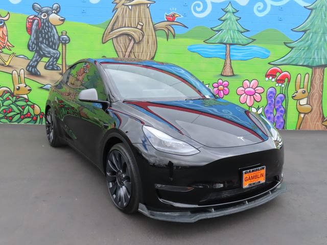 Used 2025 Tesla Model Y Performance AWD/4WD image 1