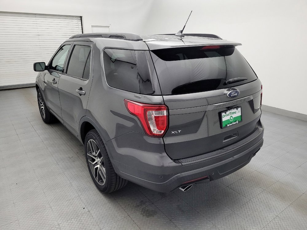 Used 2019 Ford Explorer XLT w/ Equipment Group 202A AWD/4WD image 5