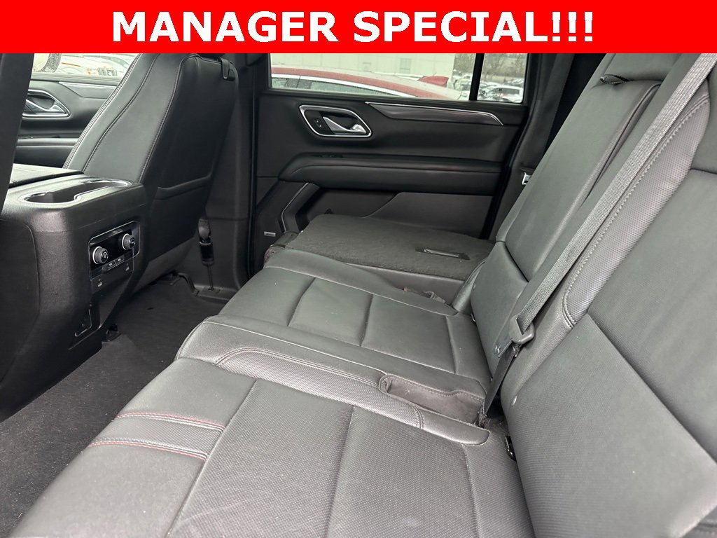 Used 2022 Chevrolet Suburban RST image 5