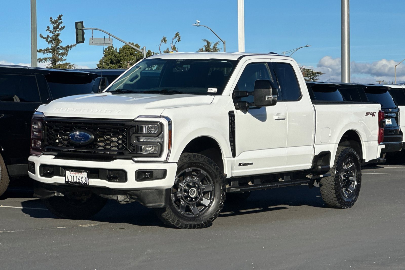 Used 2024 Ford F250 Lariat w/ Sport Appearance Package image 9