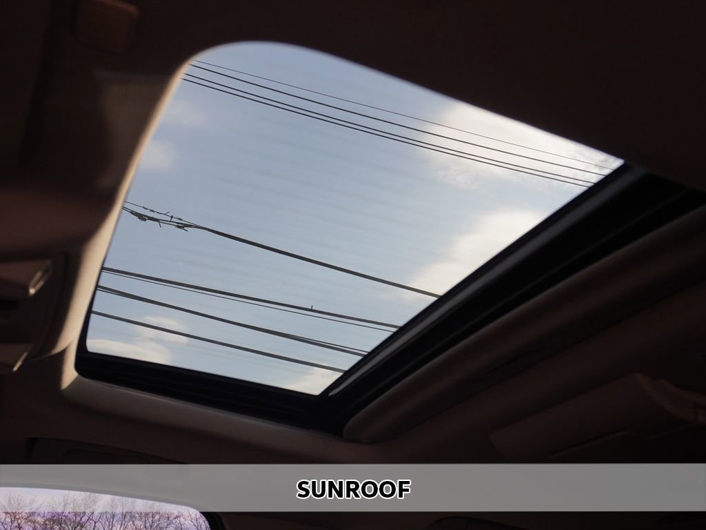 Used 2020 Cadillac Escalade Luxury w/ Escalade Sport Edition image 3