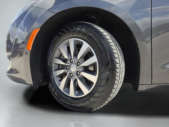 Used 2020 Chrysler Pacifica Touring-L Plus FWD image 43