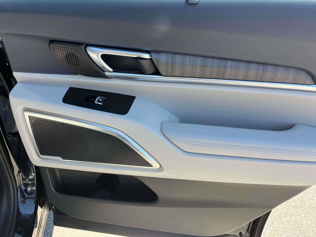 Used 2024 Kia Telluride SX w/ Towing Package AWD/4WD image 8