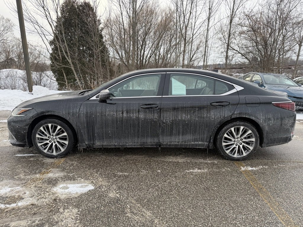 Used 2021 Lexus ES 250 w/ Premium Package image 2