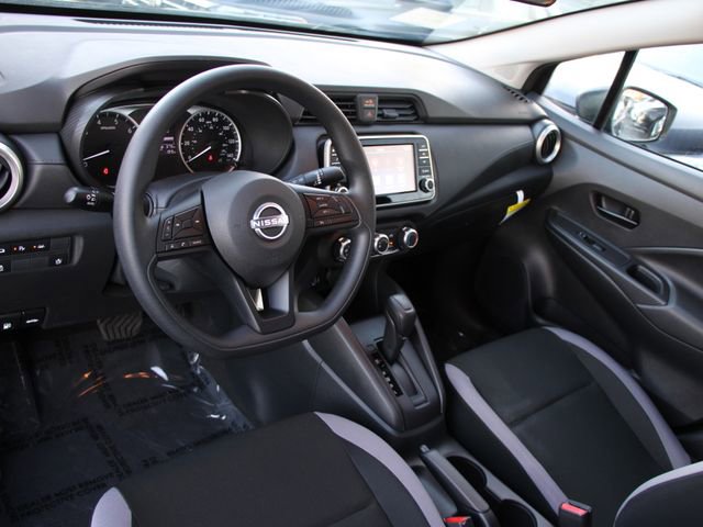 Used 2025 Nissan Versa S w/ S Plus Package image 5