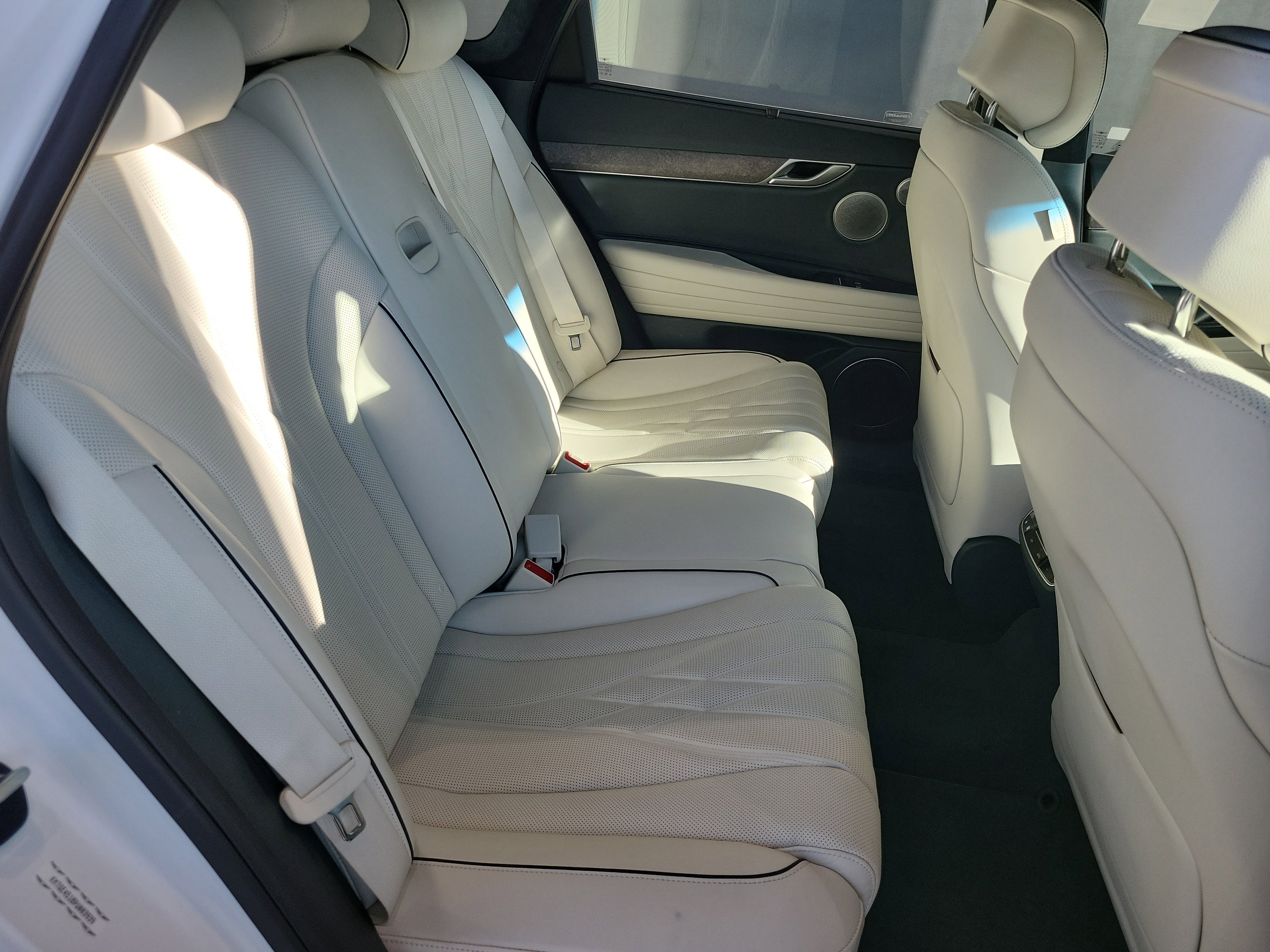 New 2023 Genesis G80 AWD image 18