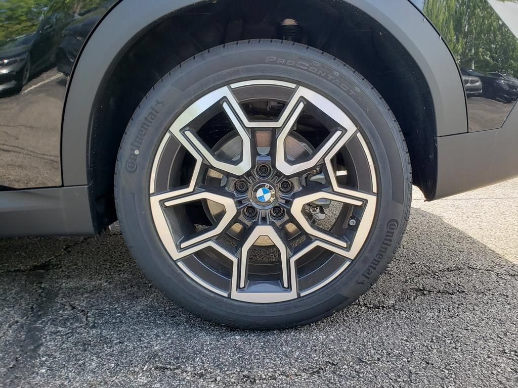 New 2026 BMW X2 xDrive28i w/ Technology Package AWD/4WD image 12
