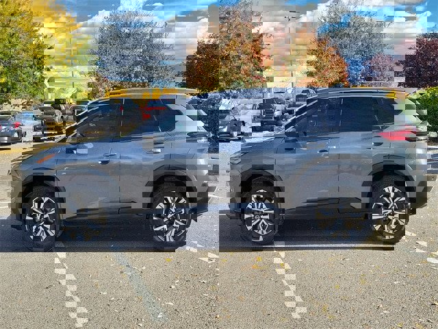 Used 2021 Nissan Rogue SV image 7