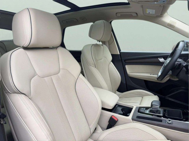 Certified 2023 Audi Q5 2.0T Premium Plus w/ Premium Plus Package AWD/4WD image 31