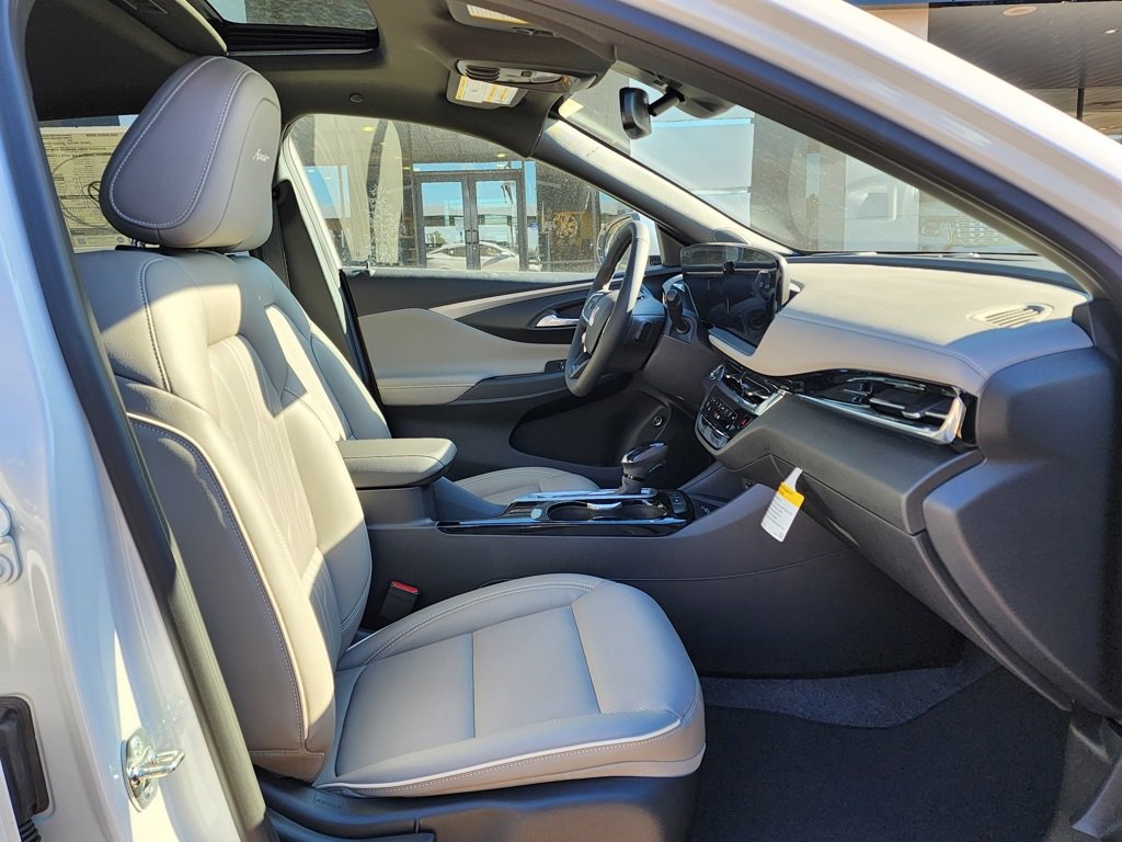New 2026 Buick Envista Avenir image 37