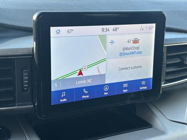 Used 2023 Ford Explorer XLT w/ Equipment Group 202A image 4