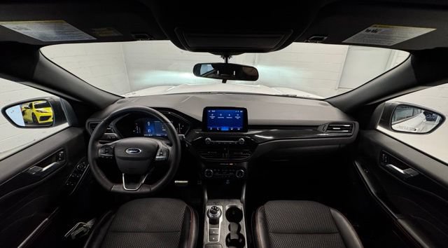 Used 2023 Ford Escape ST-Line AWD/4WD image 16