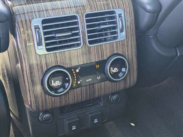 Used 2018 Land Rover Range Rover HSE AWD/4WD image 18