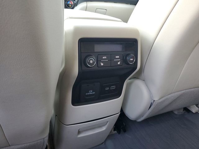 Used 2023 GMC Acadia Denali w/ Denali Technology Package FWD image 15
