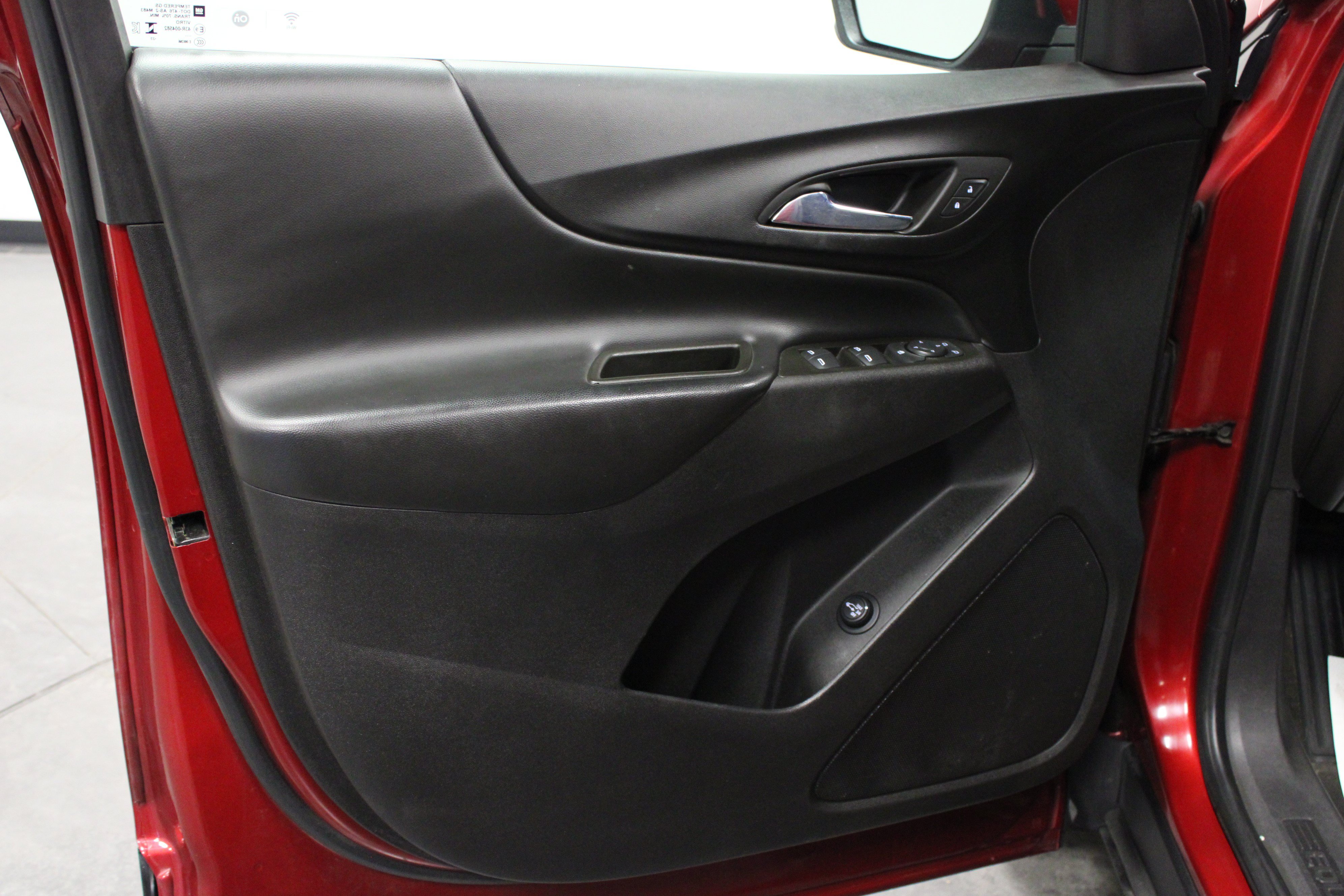 Used 2024 Chevrolet Equinox LT AWD/4WD image 11