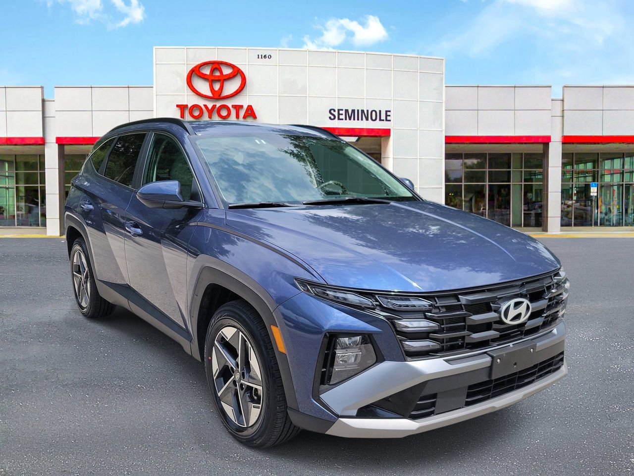 Used 2025 Hyundai Tucson SEL FWD image 2
