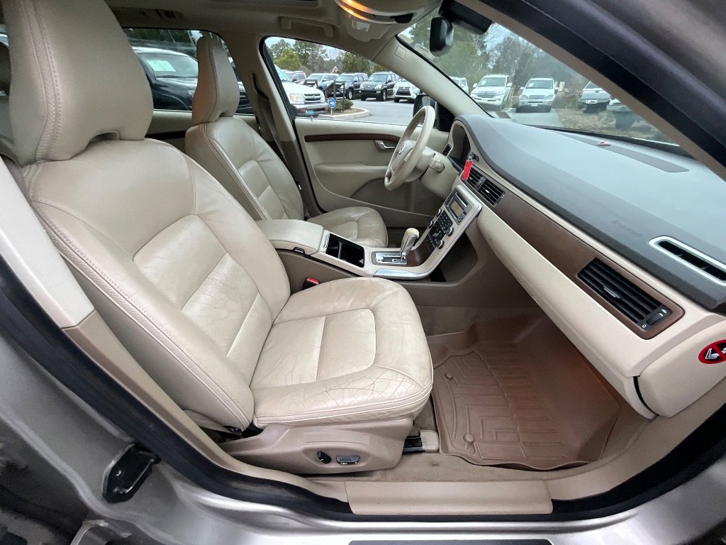Used 2011 Volvo XC70 3.2 FWD image 33