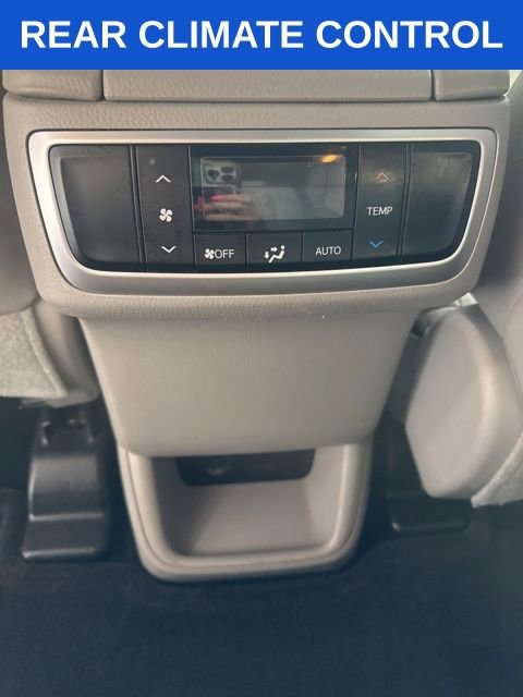 Used 2017 Toyota Highlander XLE FWD image 22