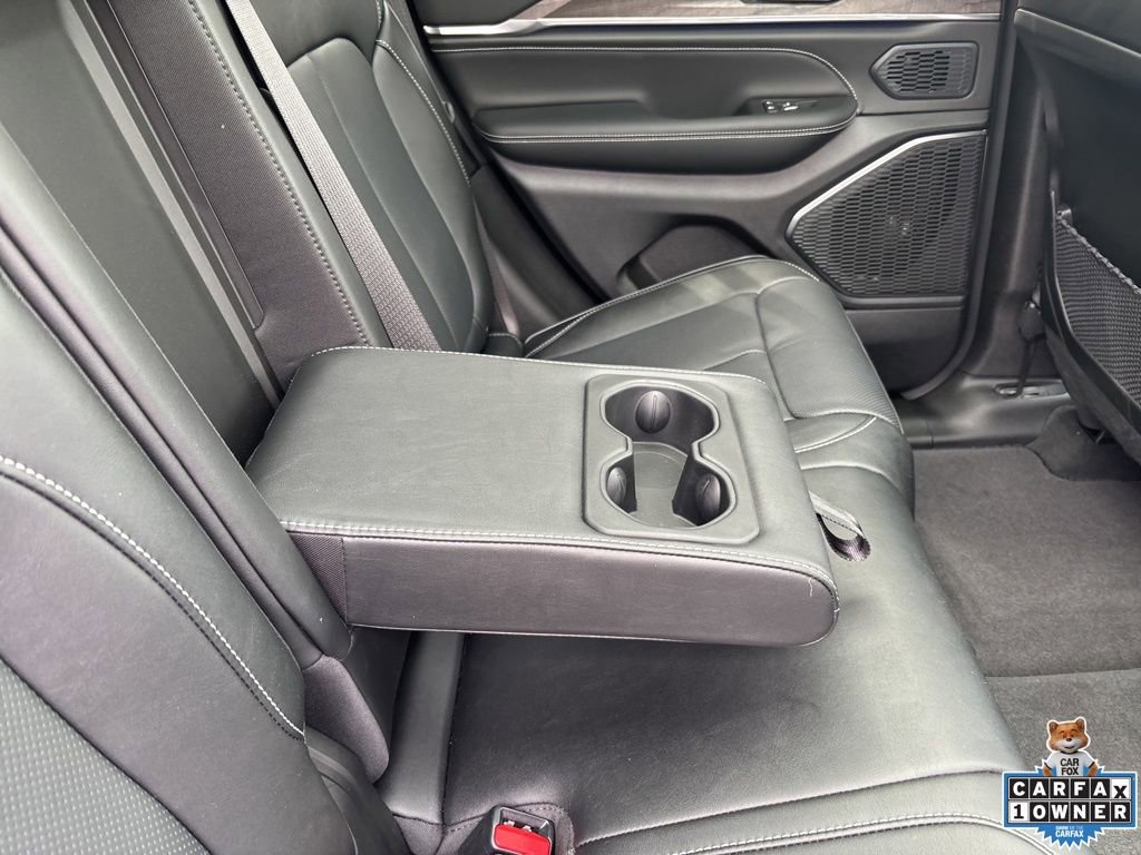 Used 2025 Jeep Grand Cherokee Overland w/ Adv Protech Group III AWD/4WD image 47