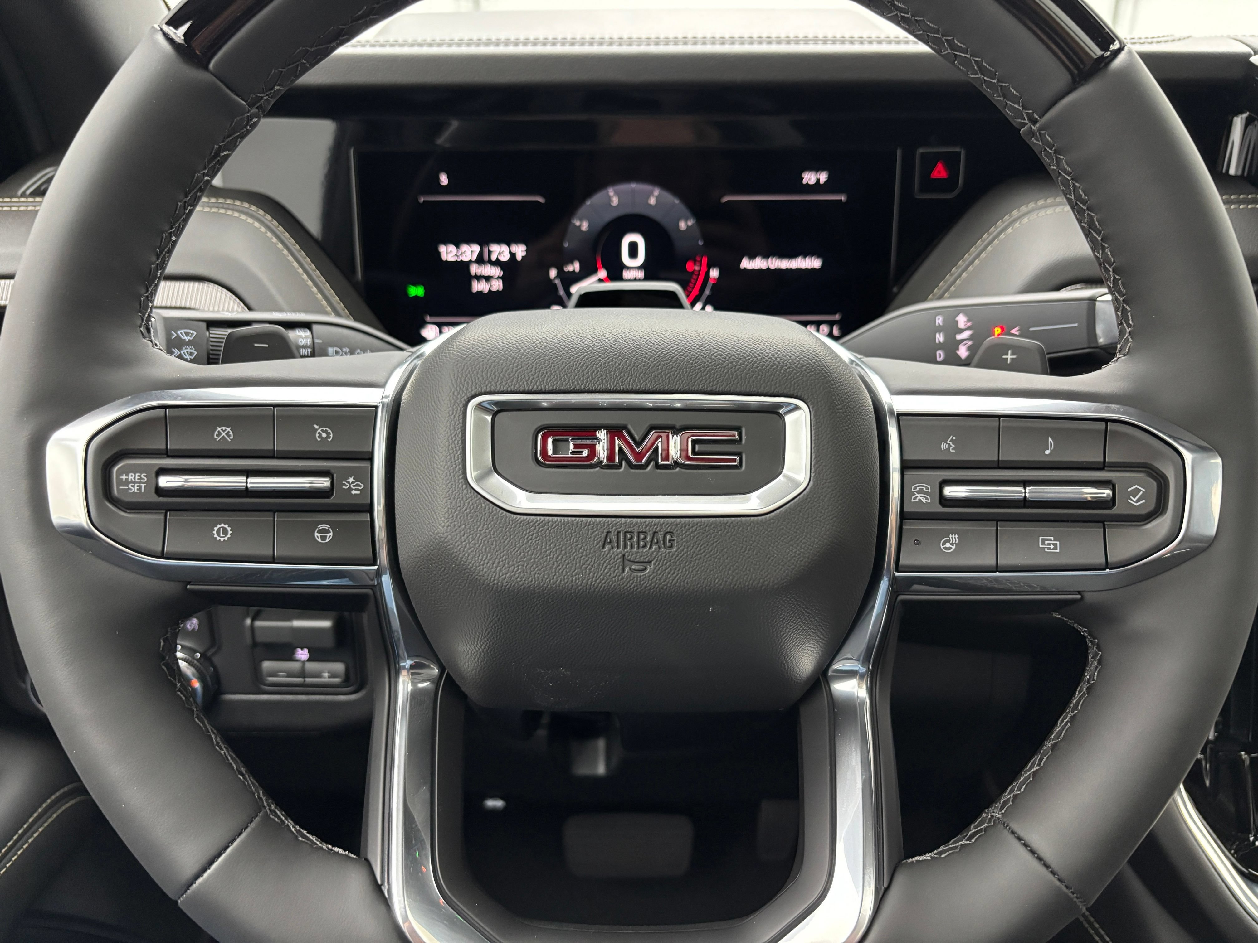 New 2026 GMC Yukon Elevation w/ Elevation Premium Package AWD/4WD image 24
