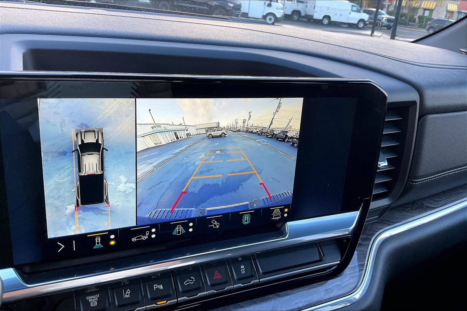 Used 2024 Chevrolet Silverado 3500 LTZ w/ LTZ Convenience Package image 21