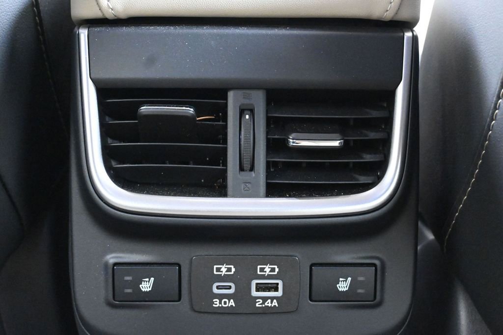 Certified 2025 Subaru Outback Limited AWD/4WD image 21