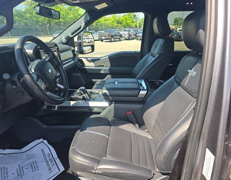 Used 2025 Ford F150 Platinum AWD/4WD image 5